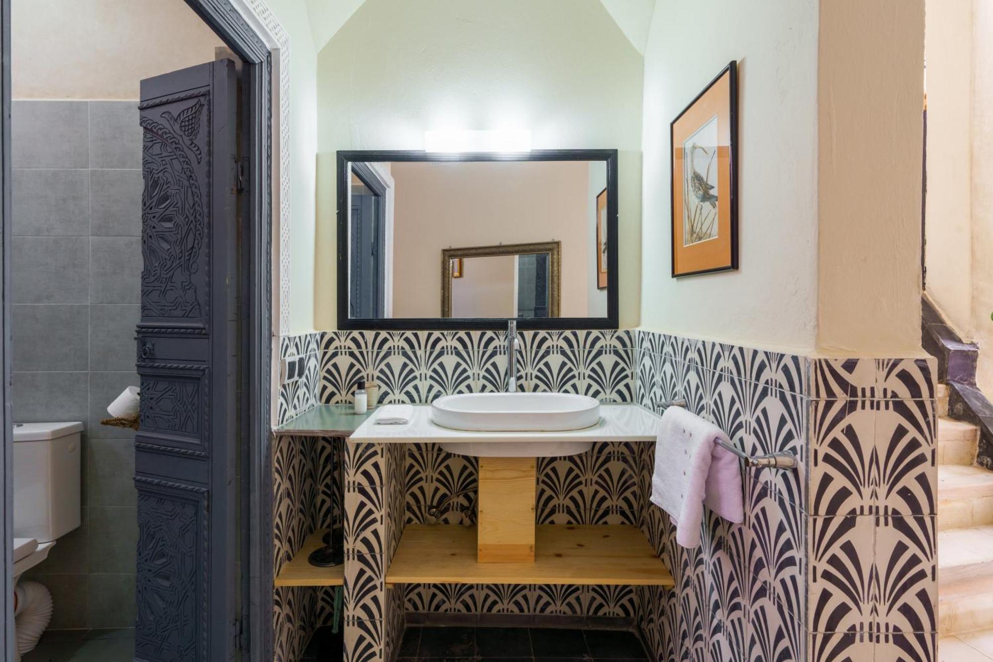Riad 4 Chambres - Piscine & Petit Dejeuner Gratuit - Wifi Fibre Optique マラケシュ エクステリア 写真