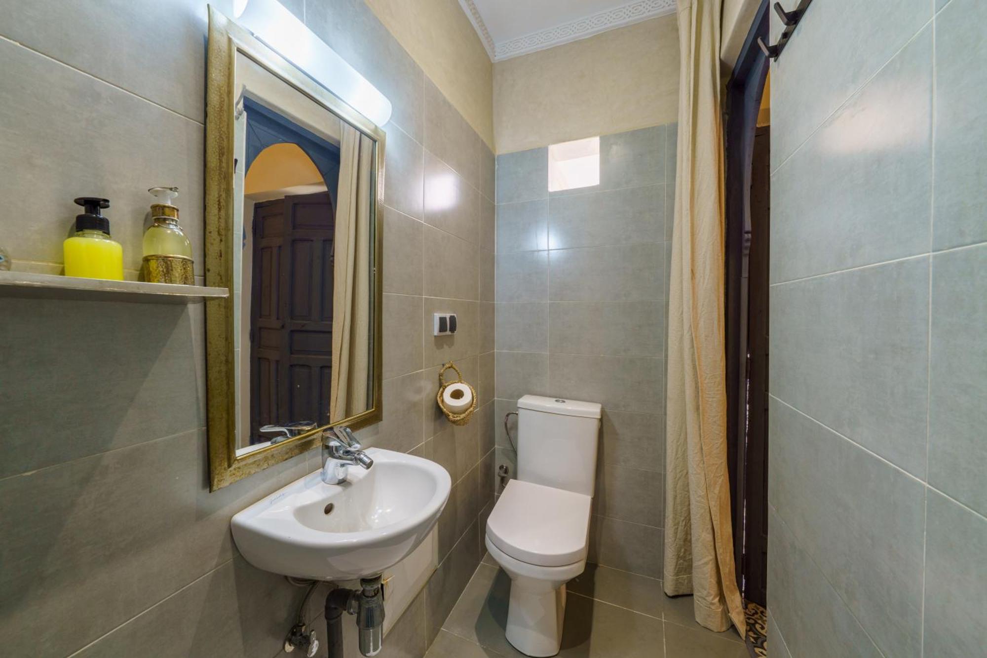 Riad 4 Chambres - Piscine & Petit Dejeuner Gratuit - Wifi Fibre Optique マラケシュ エクステリア 写真