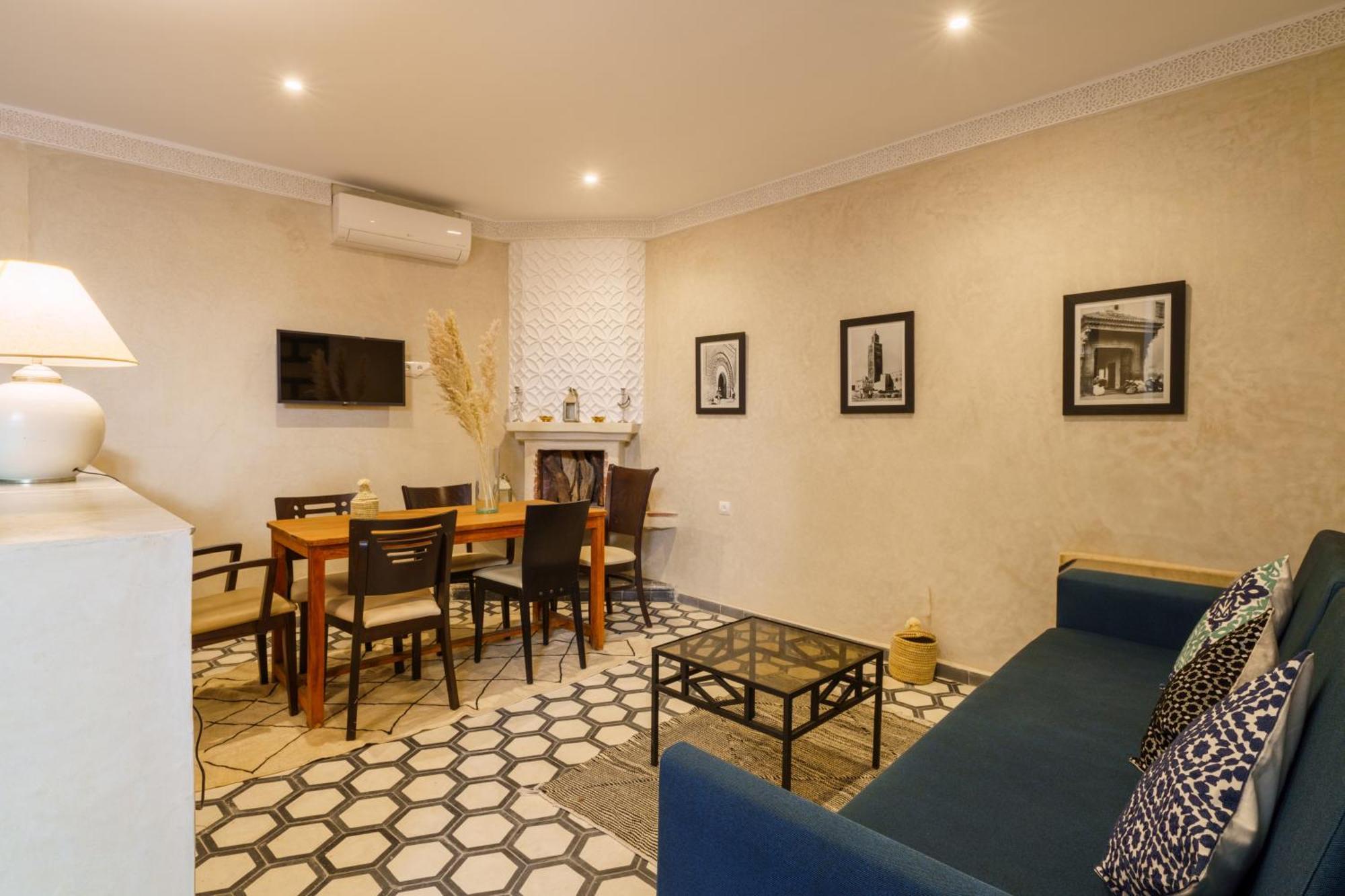 Riad 4 Chambres - Piscine & Petit Dejeuner Gratuit - Wifi Fibre Optique マラケシュ エクステリア 写真